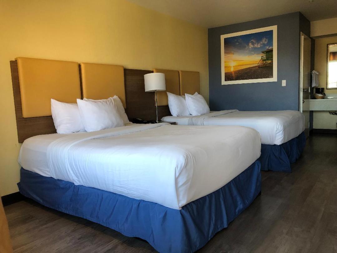 Days Inn By Wyndham Hayward Airport Ngoại thất bức ảnh
